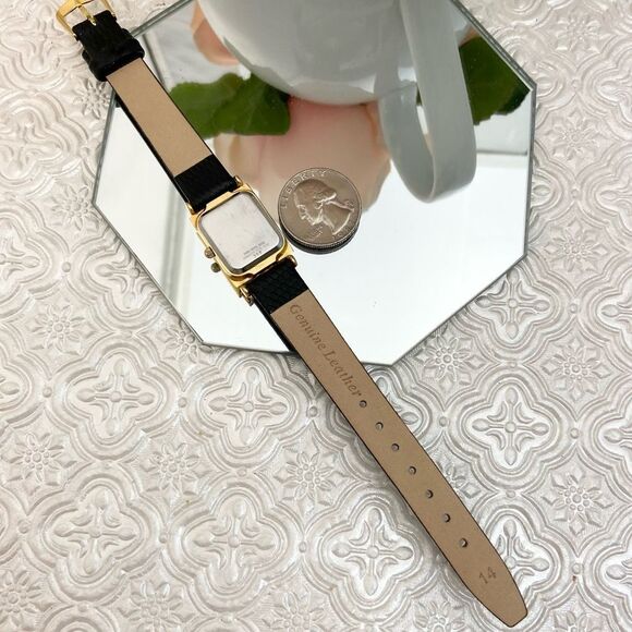 Vintage Benrus Diamond Accented Dial Dress Watch with Leather Strap - Picture 10 of 16